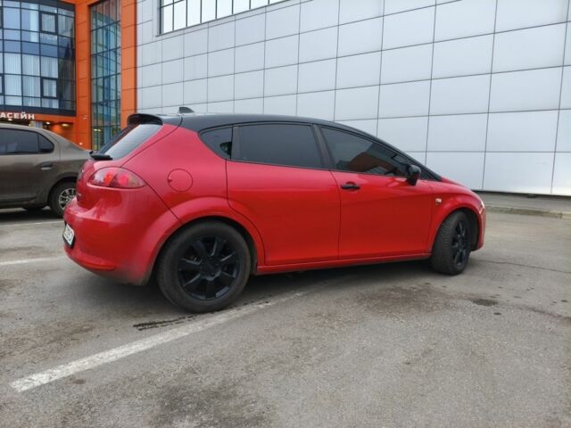 Красный Сеат Леон, объемом двигателя 2 л и пробегом 187 тыс. км за 5600 $, фото 5 на Automoto.ua