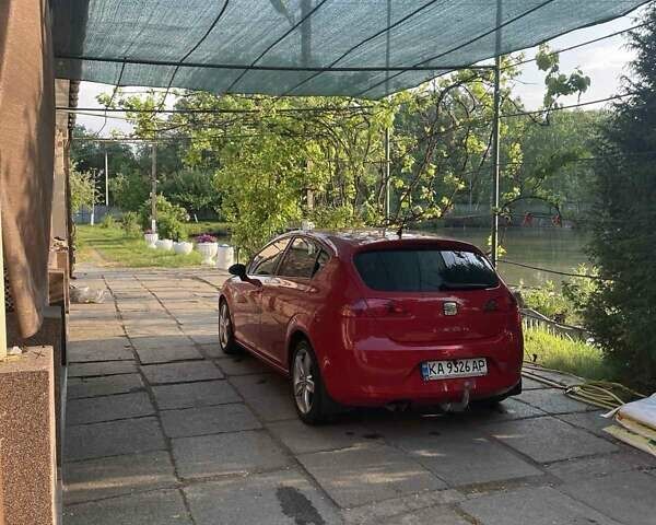Красный Сеат Леон, объемом двигателя 2 л и пробегом 108 тыс. км за 7500 $, фото 2 на Automoto.ua