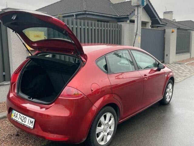 Червоний Сеат Leon, об'ємом двигуна 0 л та пробігом 219 тис. км за 6200 $, фото 6 на Automoto.ua