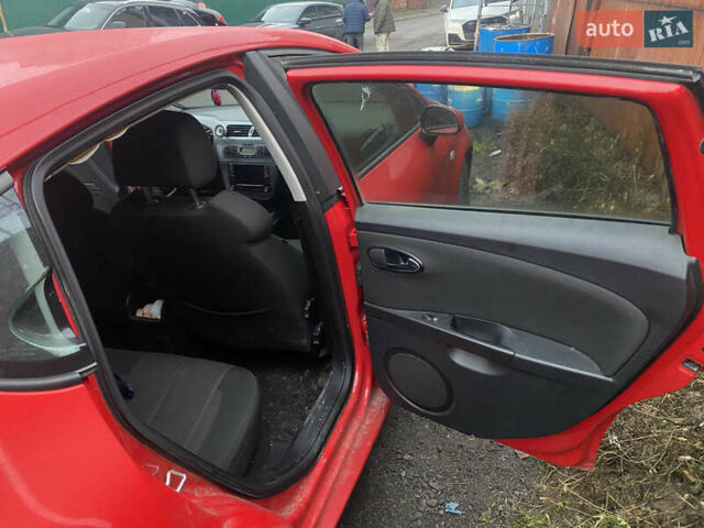 Красный Сеат Леон, объемом двигателя 1.98 л и пробегом 290 тыс. км за 4700 $, фото 10 на Automoto.ua