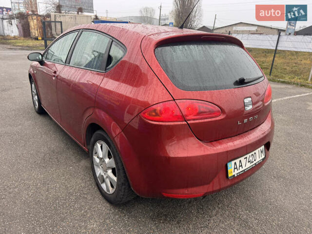 Червоний Сеат Leon, об'ємом двигуна 1.6 л та пробігом 219 тис. км за 5999 $, фото 8 на Automoto.ua