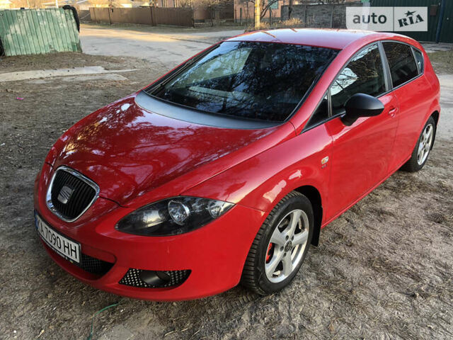 Червоний Сеат Leon, об'ємом двигуна 2 л та пробігом 181 тис. км за 6200 $, фото 1 на Automoto.ua