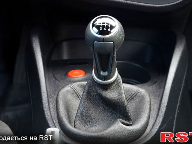 Червоний Сеат Leon, об'ємом двигуна 2 л та пробігом 206 тис. км за 6300 $, фото 12 на Automoto.ua