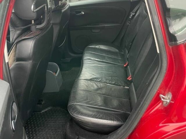 Червоний Сеат Leon, об'ємом двигуна 0 л та пробігом 219 тис. км за 6200 $, фото 3 на Automoto.ua