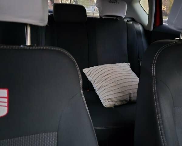 Червоний Сеат Leon, об'ємом двигуна 1.6 л та пробігом 186 тис. км за 6000 $, фото 30 на Automoto.ua