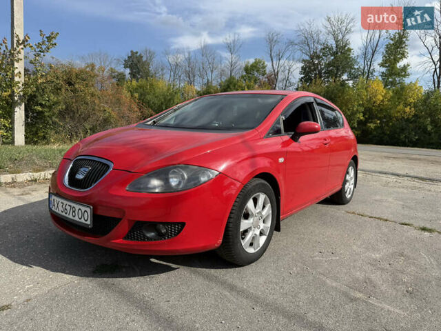 Червоний Сеат Leon, об'ємом двигуна 1.6 л та пробігом 213 тис. км за 5600 $, фото 13 на Automoto.ua