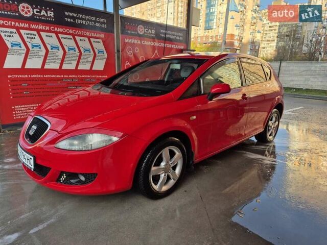 Червоний Сеат Leon, об'ємом двигуна 1.6 л та пробігом 186 тис. км за 6000 $, фото 7 на Automoto.ua