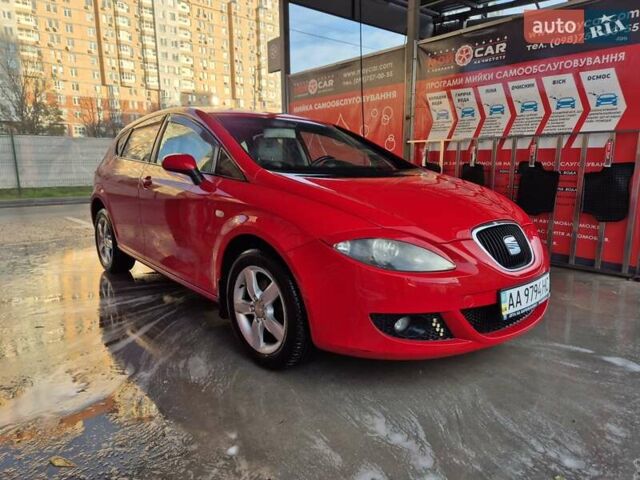 Червоний Сеат Leon, об'ємом двигуна 1.6 л та пробігом 186 тис. км за 6000 $, фото 9 на Automoto.ua