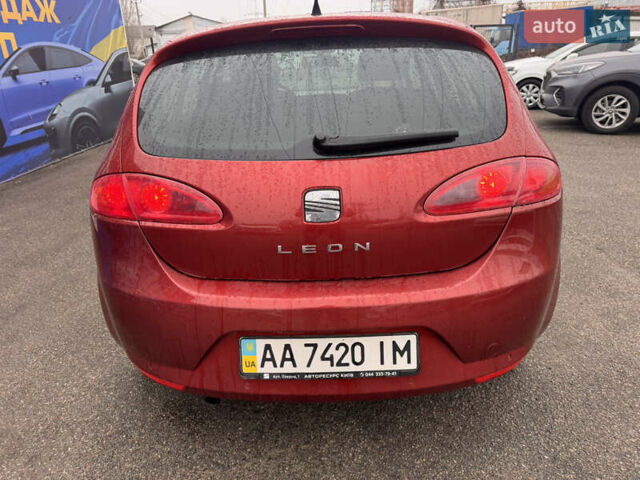 Червоний Сеат Leon, об'ємом двигуна 1.6 л та пробігом 219 тис. км за 5999 $, фото 6 на Automoto.ua