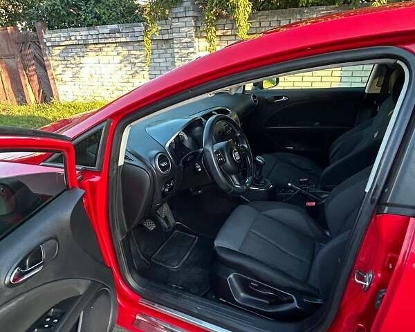 Червоний Сеат Leon, об'ємом двигуна 1.98 л та пробігом 280 тис. км за 6800 $, фото 6 на Automoto.ua