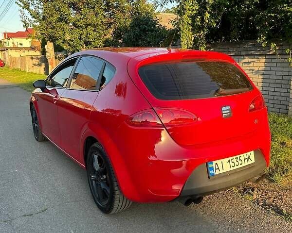 Червоний Сеат Leon, об'ємом двигуна 1.98 л та пробігом 280 тис. км за 6800 $, фото 4 на Automoto.ua
