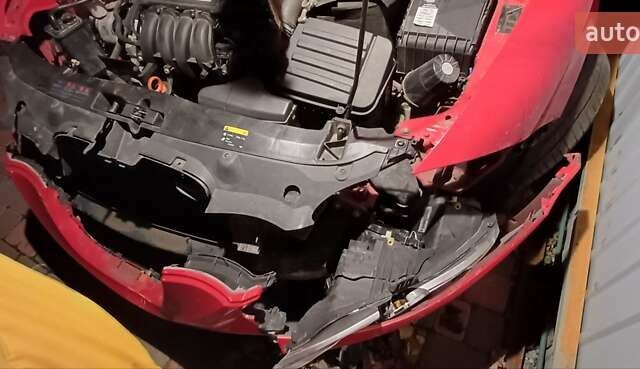 Червоний Сеат Leon, об'ємом двигуна 1.6 л та пробігом 152 тис. км за 4000 $, фото 7 на Automoto.ua