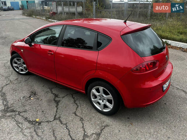 Красный Сеат Леон, объемом двигателя 1.2 л и пробегом 189 тыс. км за 6200 $, фото 8 на Automoto.ua