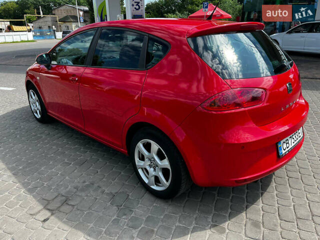 Червоний Сеат Leon, об'ємом двигуна 1.2 л та пробігом 188 тис. км за 5500 $, фото 3 на Automoto.ua