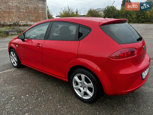Червоний Сеат Leon, об'ємом двигуна 1.2 л та пробігом 189 тис. км за 5200 $, фото 4 на Automoto.ua