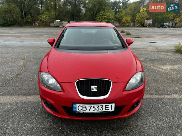 Червоний Сеат Leon, об'ємом двигуна 1.2 л та пробігом 189 тис. км за 5200 $, фото 1 на Automoto.ua