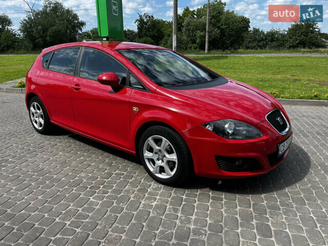 Червоний Сеат Leon, об'ємом двигуна 1.2 л та пробігом 189 тис. км за 6200 $, фото 2 на Automoto.ua