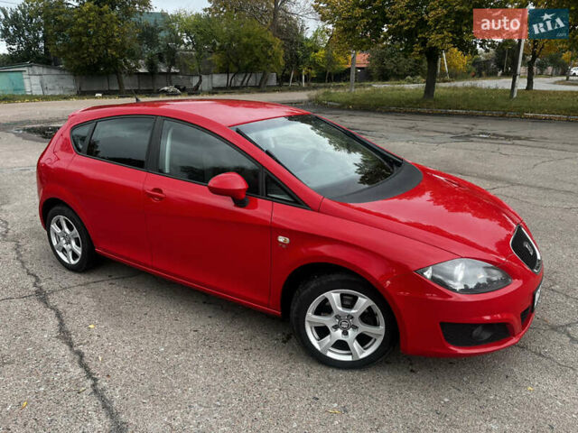Красный Сеат Леон, объемом двигателя 1.2 л и пробегом 189 тыс. км за 6200 $, фото 5 на Automoto.ua