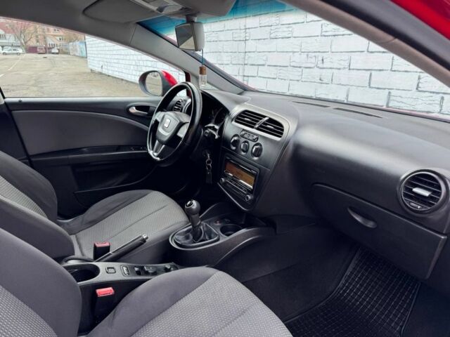 Красный Сеат Леон, объемом двигателя 1.4 л и пробегом 269 тыс. км за 5700 $, фото 8 на Automoto.ua