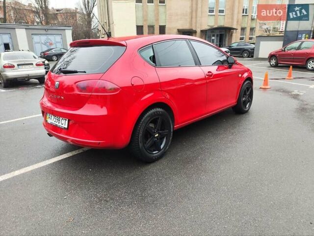 Червоний Сеат Leon, об'ємом двигуна 1.39 л та пробігом 140 тис. км за 6000 $, фото 6 на Automoto.ua