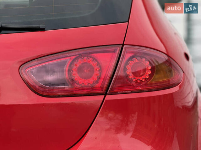 Червоний Сеат Leon, об'ємом двигуна 1.39 л та пробігом 269 тис. км за 5700 $, фото 13 на Automoto.ua