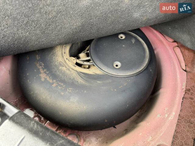 Червоний Сеат Leon, об'ємом двигуна 1.39 л та пробігом 269 тис. км за 5700 $, фото 14 на Automoto.ua