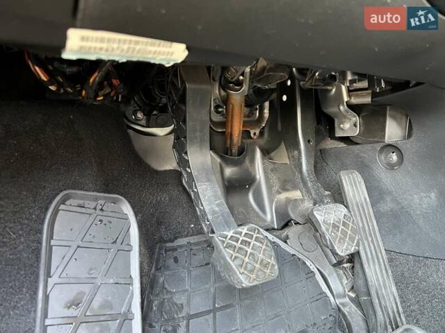 Сеат Леон 2011 в Киеве на Automoto.ua Красный Сеат Леон, объемом двигателя 1.39 л и пробегом 89 тыс. км за 6900 $, фото 8 на Automoto.ua