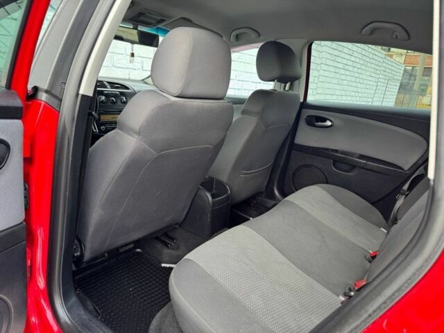 Красный Сеат Леон, объемом двигателя 1.4 л и пробегом 269 тыс. км за 5700 $, фото 11 на Automoto.ua