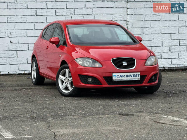 Червоний Сеат Leon, об'ємом двигуна 1.39 л та пробігом 269 тис. км за 5700 $, фото 1 на Automoto.ua