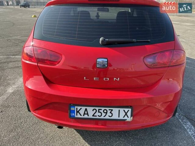 Сеат Леон 2011 в Киеве на Automoto.ua Красный Сеат Леон, объемом двигателя 1.39 л и пробегом 89 тыс. км за 6900 $, фото 16 на Automoto.ua