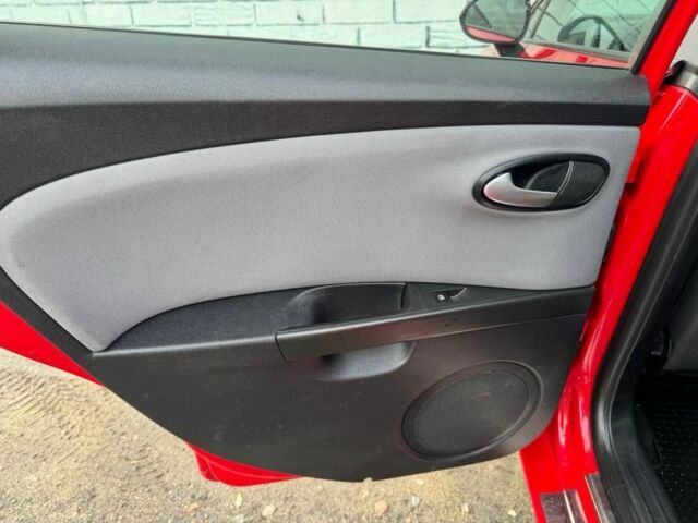 Красный Сеат Леон, объемом двигателя 1.4 л и пробегом 269 тыс. км за 5700 $, фото 19 на Automoto.ua