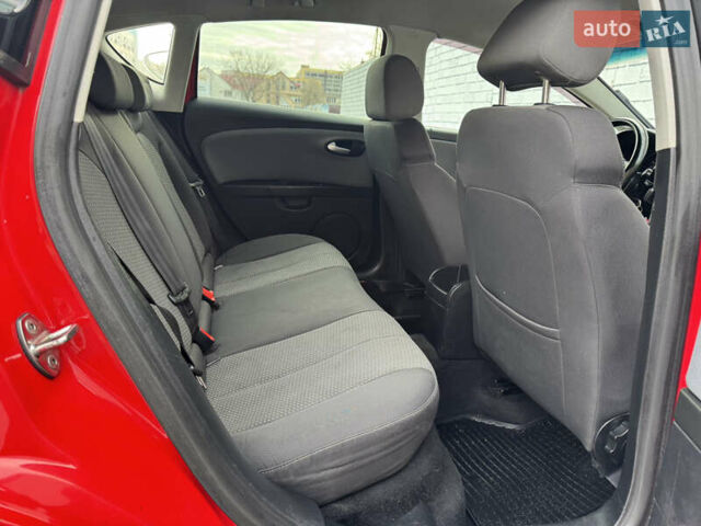 Червоний Сеат Leon, об'ємом двигуна 1.39 л та пробігом 269 тис. км за 5700 $, фото 20 на Automoto.ua