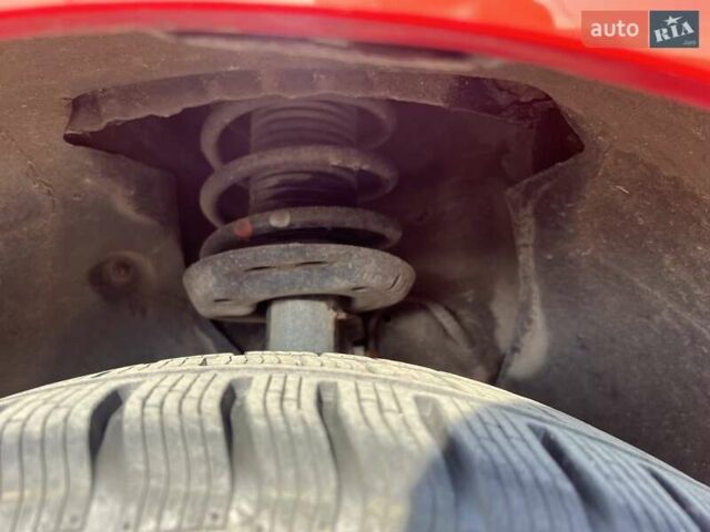 Сеат Леон 2011 в Киеве на Automoto.ua Красный Сеат Леон, объемом двигателя 1.39 л и пробегом 89 тыс. км за 6900 $, фото 14 на Automoto.ua