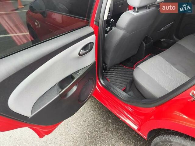 Червоний Сеат Leon, об'ємом двигуна 1.39 л та пробігом 140 тис. км за 6000 $, фото 15 на Automoto.ua
