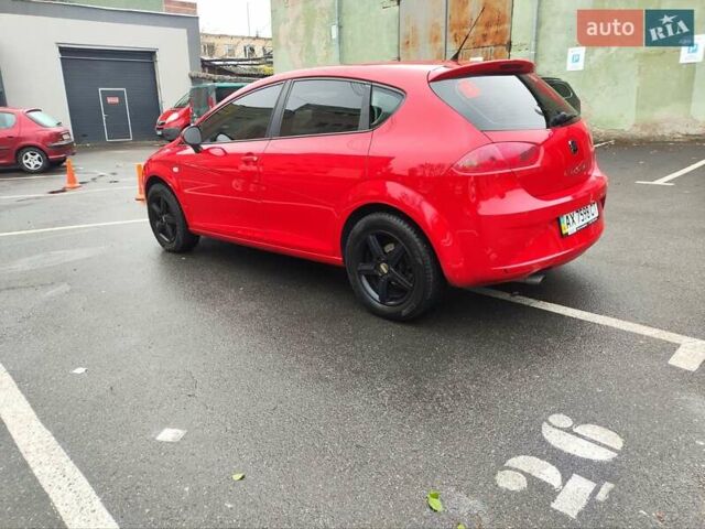 Червоний Сеат Leon, об'ємом двигуна 1.39 л та пробігом 140 тис. км за 6000 $, фото 3 на Automoto.ua