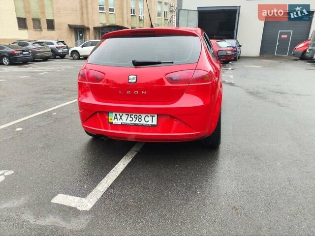 Червоний Сеат Leon, об'ємом двигуна 1.39 л та пробігом 140 тис. км за 6000 $, фото 5 на Automoto.ua