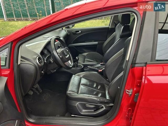 Красный Сеат Леон, объемом двигателя 1.8 л и пробегом 143 тыс. км за 7200 $, фото 11 на Automoto.ua