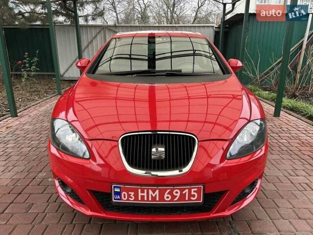 Красный Сеат Леон, объемом двигателя 1.8 л и пробегом 143 тыс. км за 7200 $, фото 10 на Automoto.ua