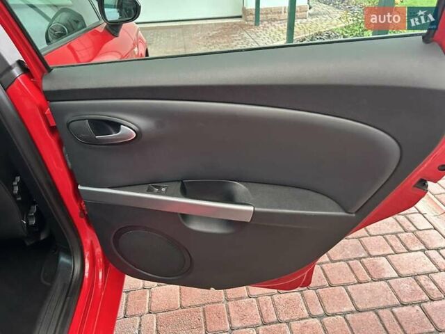 Красный Сеат Леон, объемом двигателя 1.8 л и пробегом 143 тыс. км за 7200 $, фото 46 на Automoto.ua