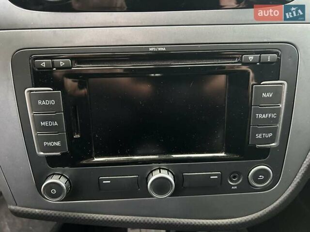 Красный Сеат Леон, объемом двигателя 1.8 л и пробегом 143 тыс. км за 7200 $, фото 21 на Automoto.ua