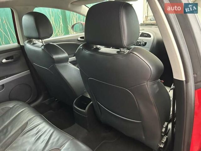 Красный Сеат Леон, объемом двигателя 1.8 л и пробегом 143 тыс. км за 7200 $, фото 45 на Automoto.ua