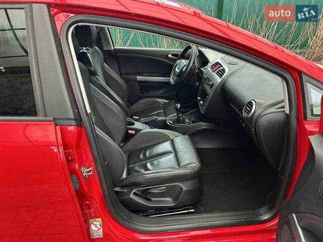 Красный Сеат Леон, объемом двигателя 1.8 л и пробегом 143 тыс. км за 7200 $, фото 48 на Automoto.ua