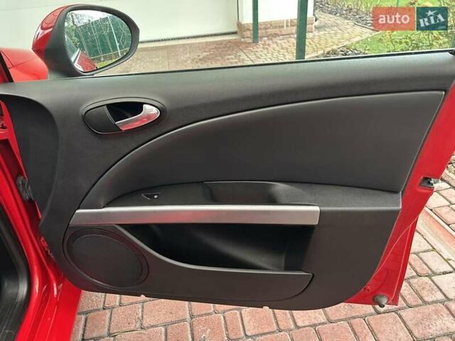 Красный Сеат Леон, объемом двигателя 1.8 л и пробегом 143 тыс. км за 7200 $, фото 54 на Automoto.ua