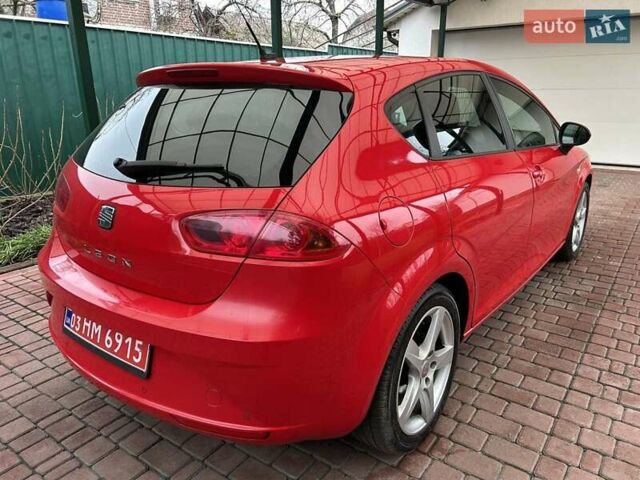 Красный Сеат Леон, объемом двигателя 1.8 л и пробегом 143 тыс. км за 7200 $, фото 6 на Automoto.ua