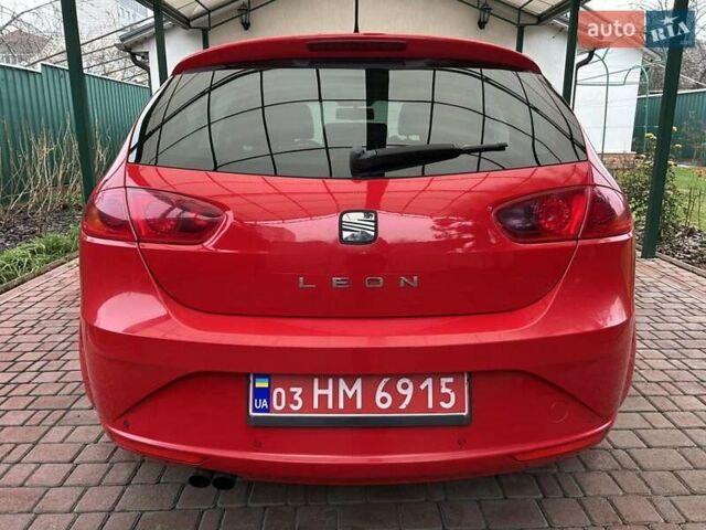 Красный Сеат Леон, объемом двигателя 1.8 л и пробегом 143 тыс. км за 7200 $, фото 5 на Automoto.ua