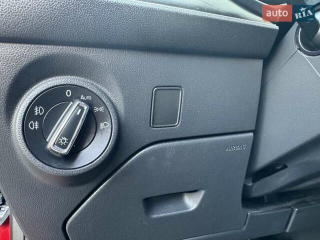 Сеат Леон 2013 в Калуше на Automoto.ua Красный Сеат Леон, объемом двигателя 1.97 л и пробегом 237 тыс. км за 12000 $, фото 48 на Automoto.ua