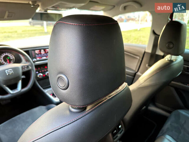 Красный Сеат Леон, объемом двигателя 1.8 л и пробегом 169 тыс. км за 10500 $, фото 15 на Automoto.ua