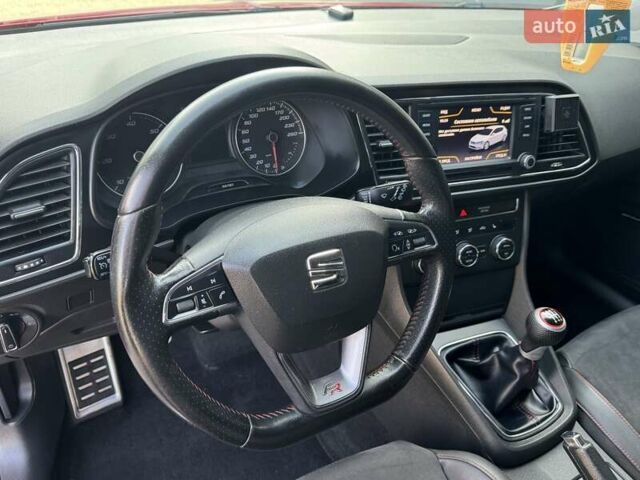 Сеат Леон 2013 в Калуше на Automoto.ua Красный Сеат Леон, объемом двигателя 1.97 л и пробегом 237 тыс. км за 12000 $, фото 35 на Automoto.ua