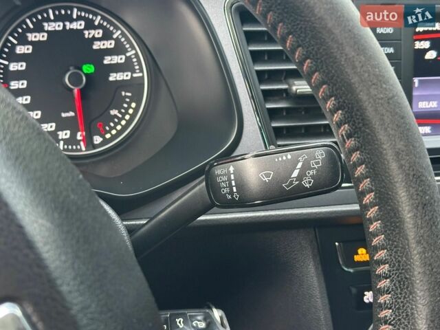 Червоний Сеат Leon, об'ємом двигуна 1.8 л та пробігом 178 тис. км за 9500 $, фото 33 на Automoto.ua