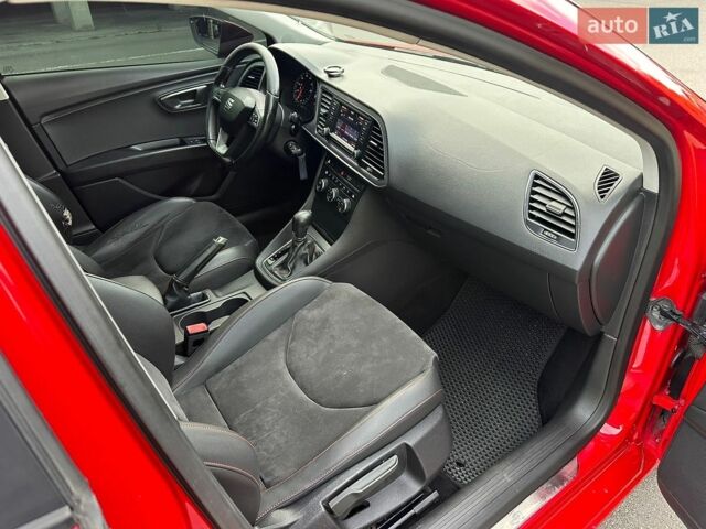 Червоний Сеат Leon, об'ємом двигуна 1.8 л та пробігом 178 тис. км за 9500 $, фото 25 на Automoto.ua